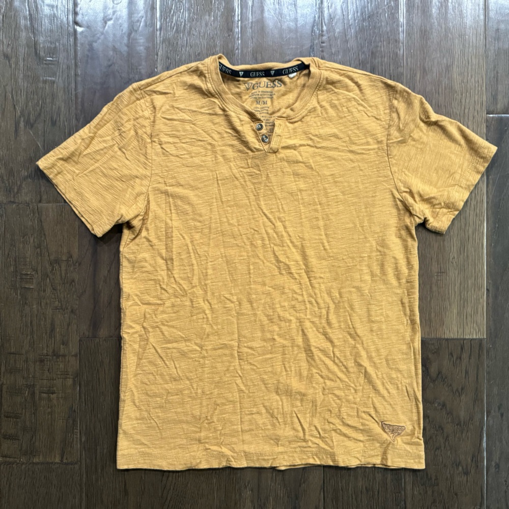 Guess Yellow Short Sleeve Tee